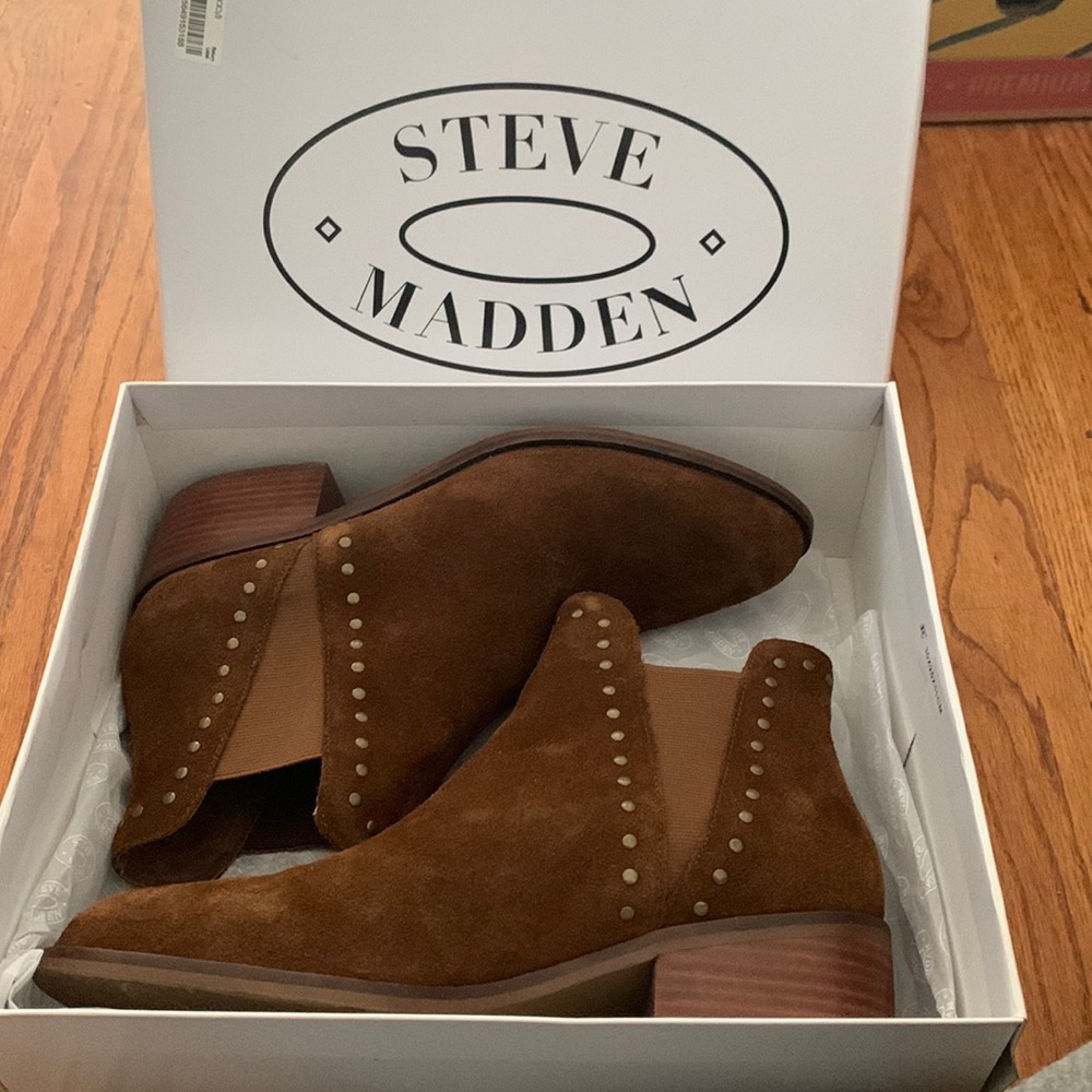 Steve madden brown suede
